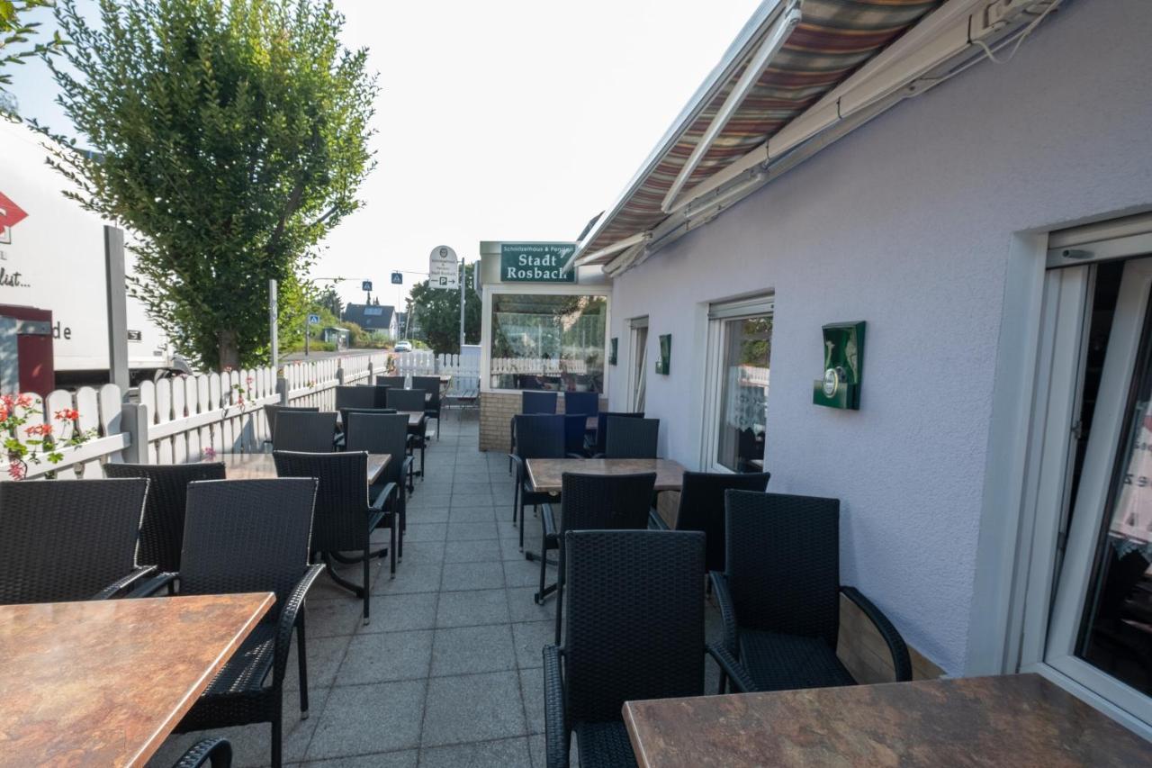 Schnitzelhaus Und Pension Stadt Rosbach Rosbach vor der Höhe Exterior foto